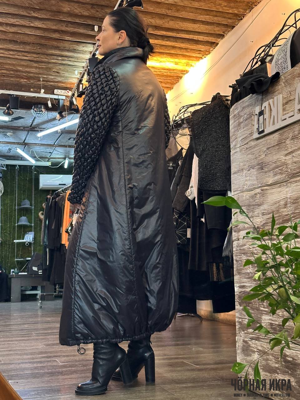 Архитектурный авангард: пальто Xenia Design с характером будущего 🧥🌑