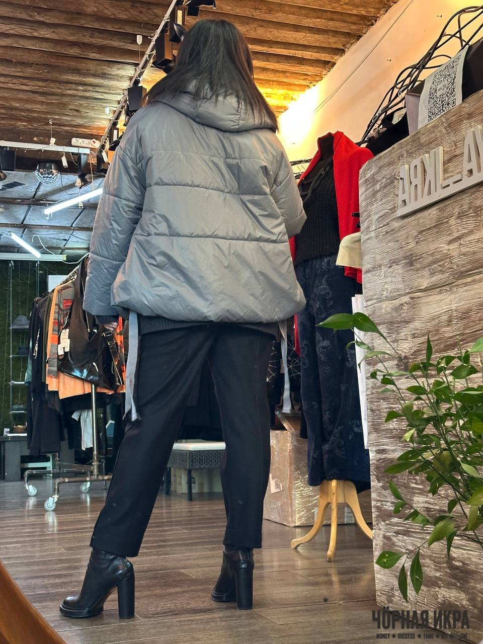 Зимний минимализм: технологичная куртка TreBarraBi и меринос Annette Görtz ❄️🌑