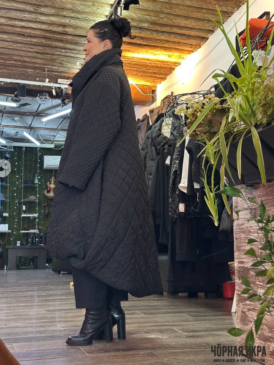 Архитектурное тепло: оверсайз-пальто Xenia Design 🧥🌑