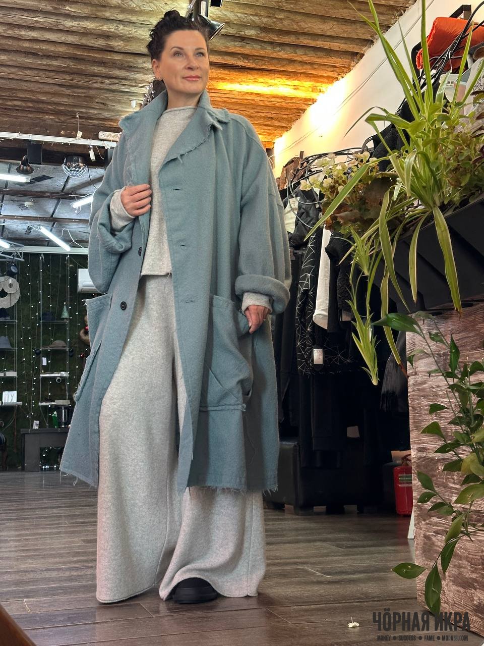 Философия уюта: пальто Studio Rundholz и кашемировый трикотаж La Vaca Loca 🧶🌑