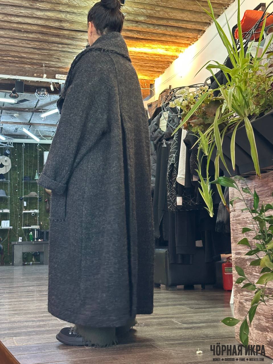 Архитектурный объем: пальто-оверсайз от Studio Rundholz 🧥🌑