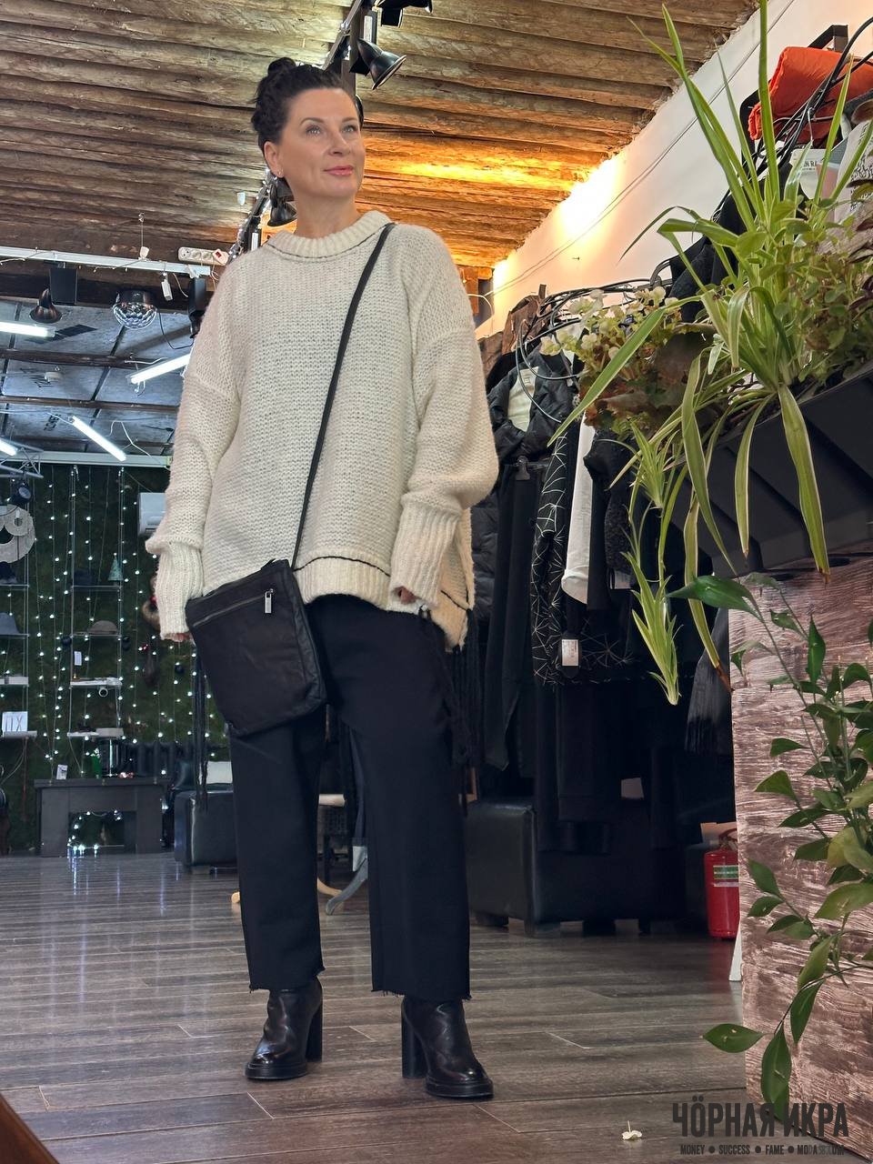 Минимализм с характером — стиль, который не объясняет себя, а сразу даёт понять: вы знаете, что делаете.